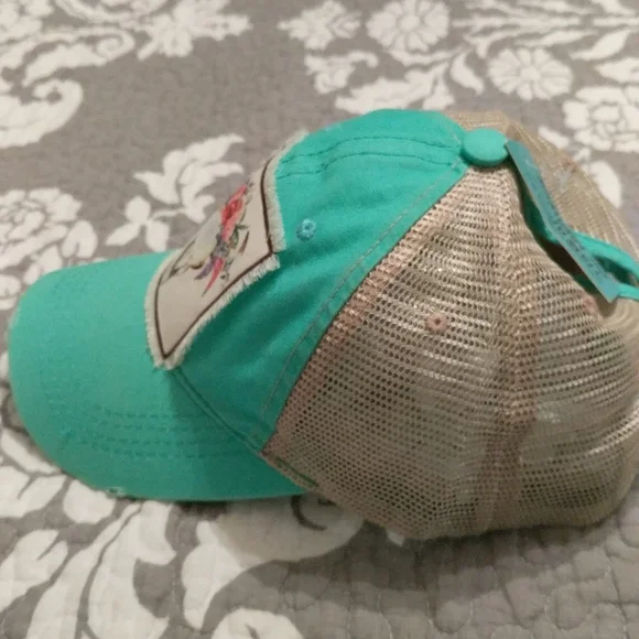 New ball cap With Ponytail Slot - Picture 2 of 5